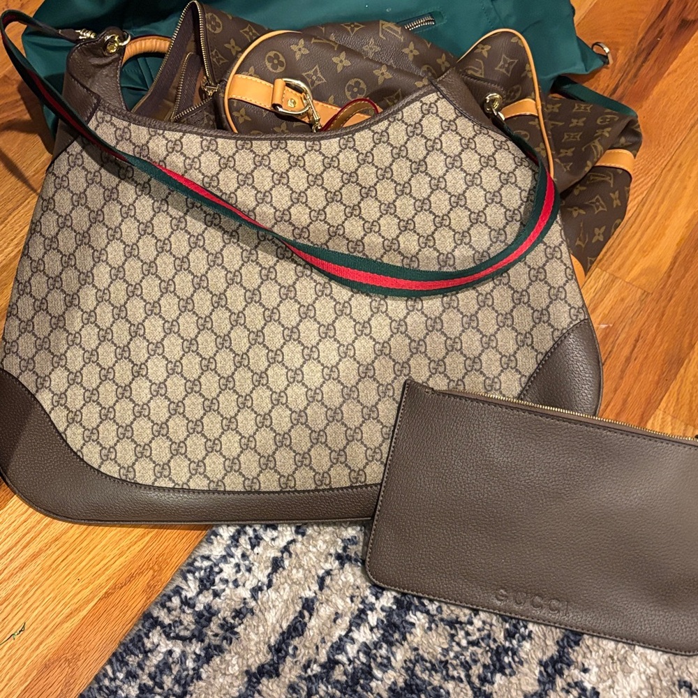 Gucci Beige and Brown Shoulder Bag